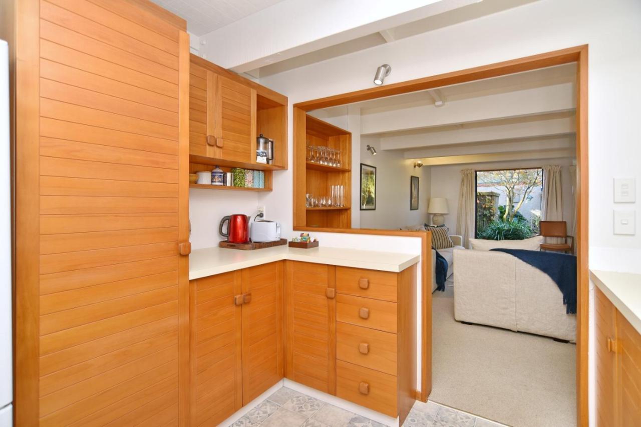Bristol St - Christchurch Holiday Homes ภายนอก รูปภาพ