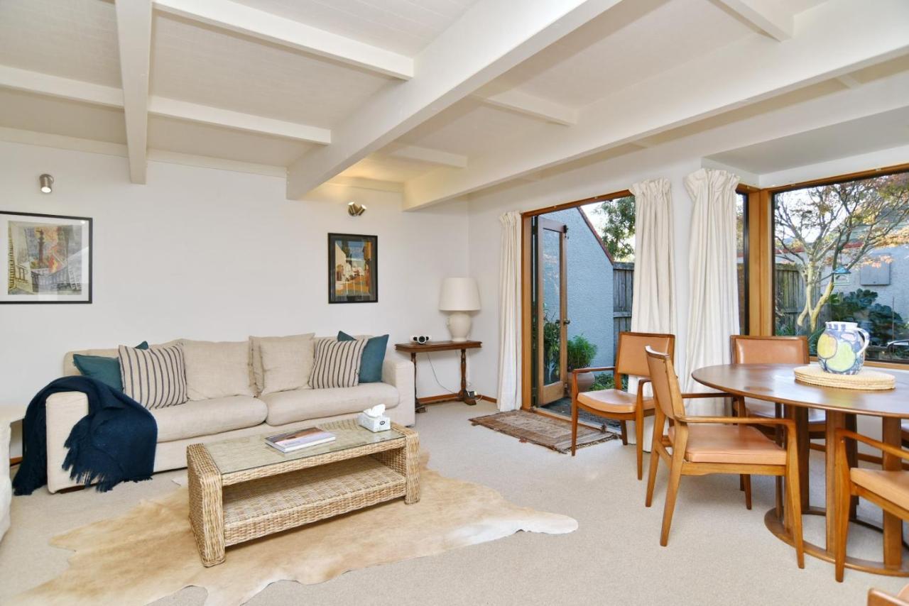 Bristol St - Christchurch Holiday Homes ภายนอก รูปภาพ