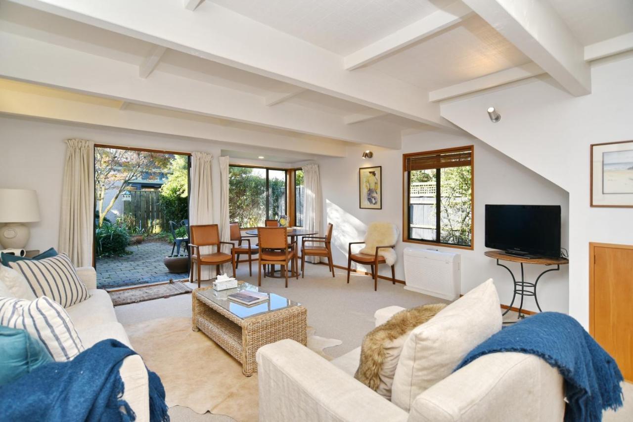 Bristol St - Christchurch Holiday Homes ภายนอก รูปภาพ