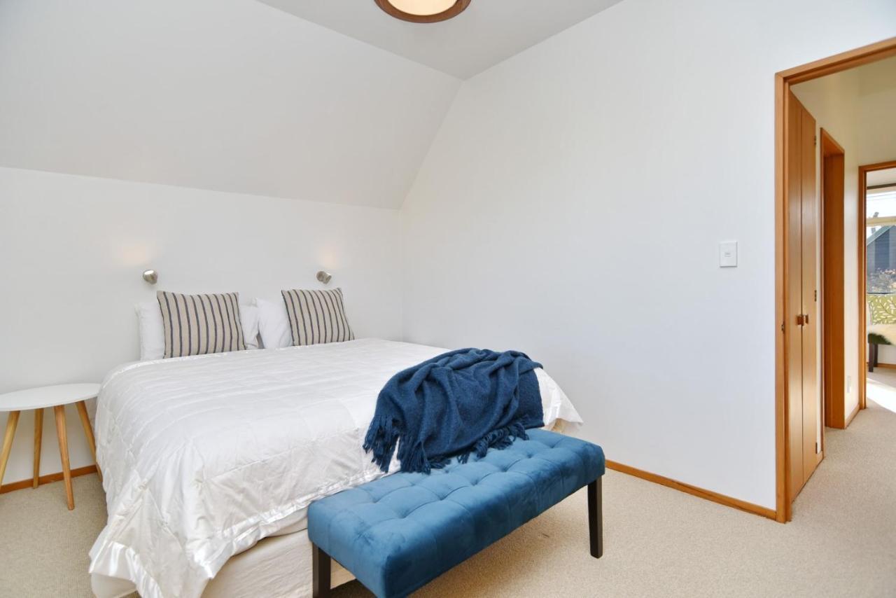 Bristol St - Christchurch Holiday Homes ภายนอก รูปภาพ