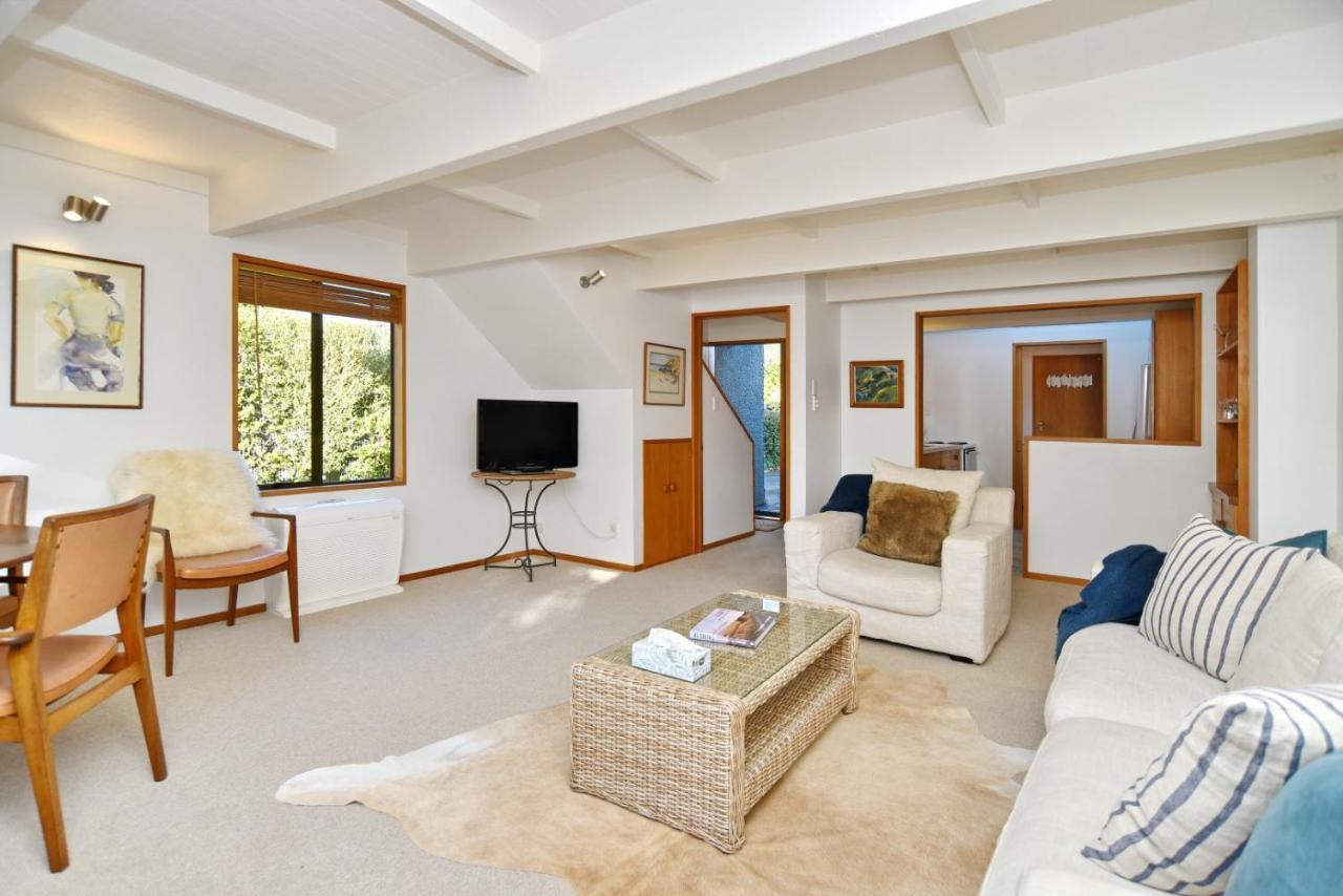 Bristol St - Christchurch Holiday Homes ภายนอก รูปภาพ